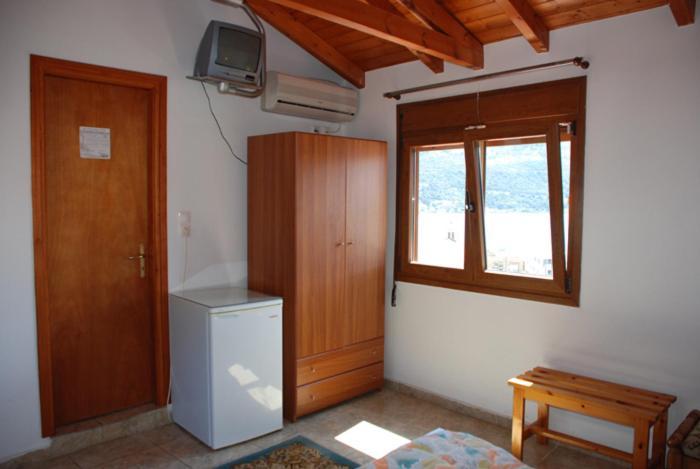 Hotel Bonis Samos Town Habitación foto